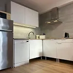 דירה Modern Apartment, Heated Pool & 2 Terraces