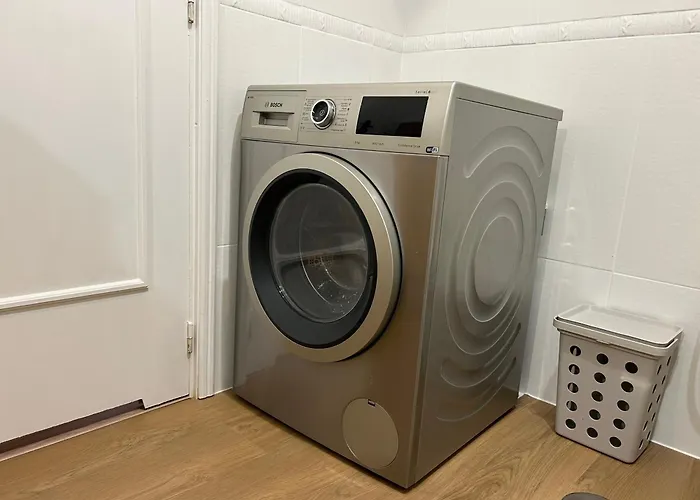 Modern Apartment, Heated Pool & 2 Terraces * 洛斯克里斯蒂亚诺斯