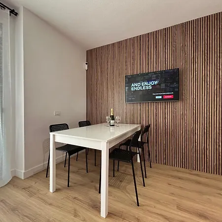 Modern Apartment, Heated Pool & 2 Terraces * Los Cristianos (Tenerife)