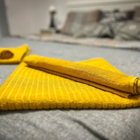 Modern Apartment, Heated Pool & 2 Terraces Lejlighed