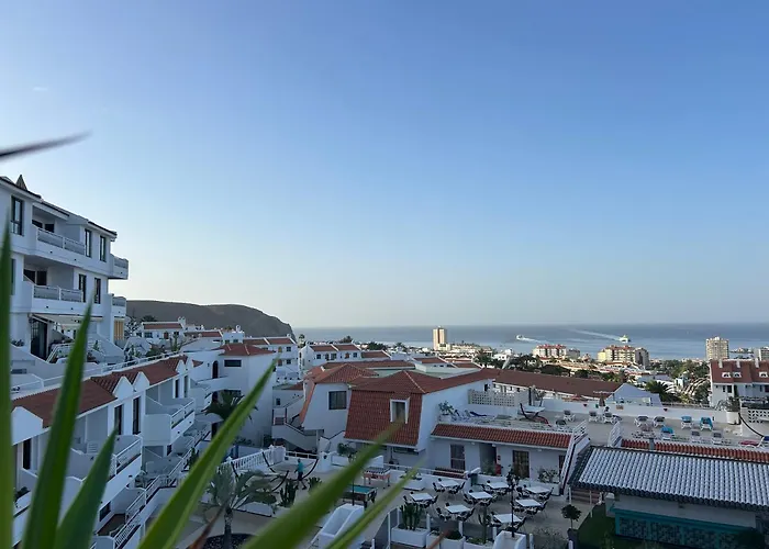 Διαμέρισμα Modern Apartment, Heated Pool & 2 Terraces