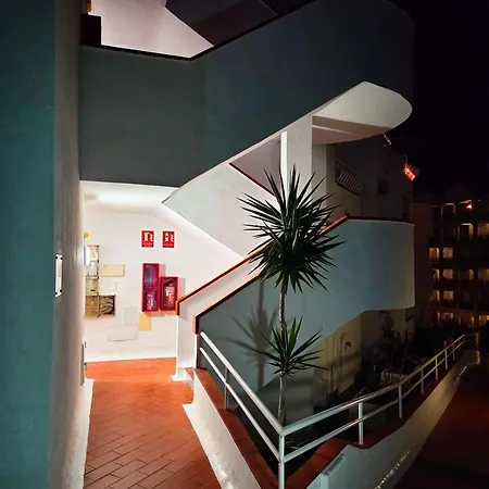 Apartament Modern Apartment, Heated Pool & 2 Terraces *